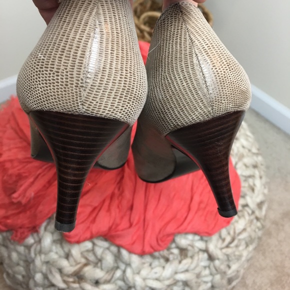 Tan soft snake skin peep toes - Picture 4 of 5
